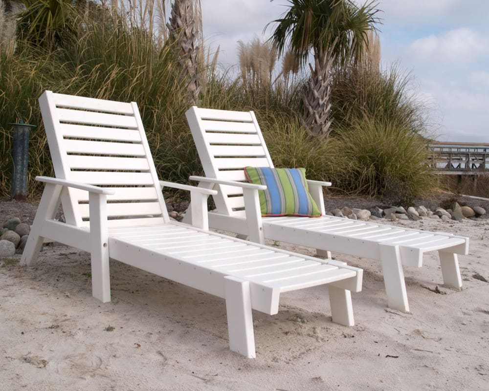 Captain Chaise with Arms - Image 3