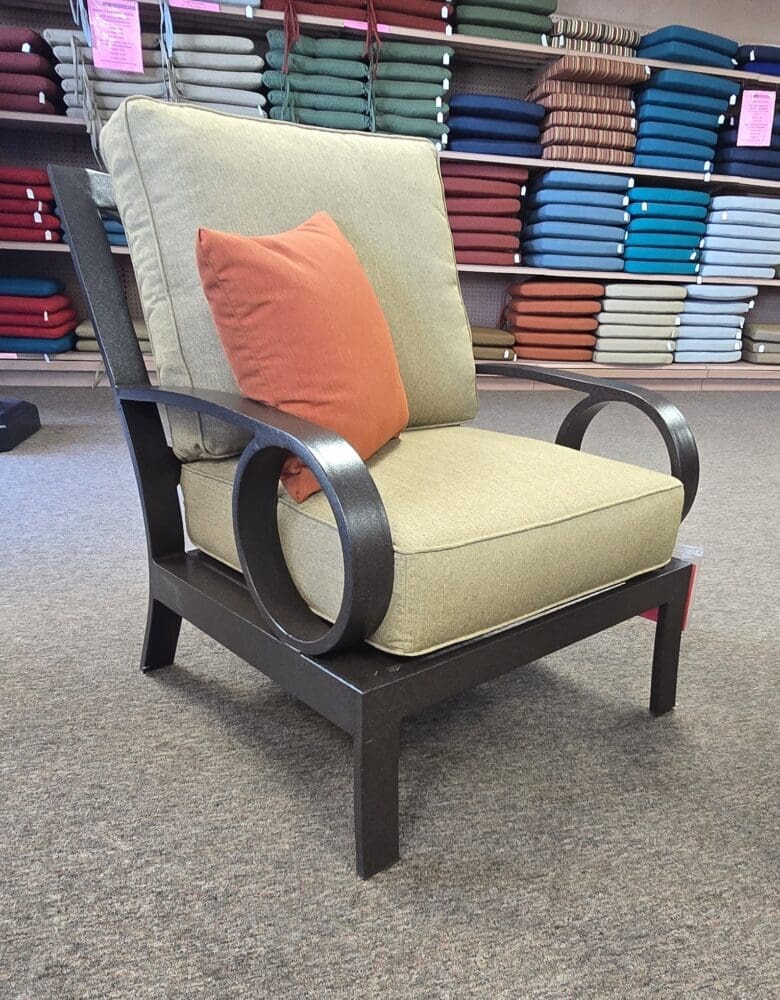 Regatta Club Chair